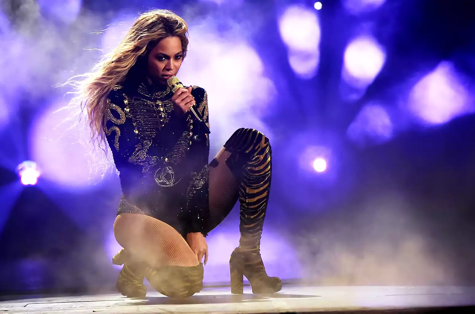 Beyonce performing live at Northwest Stadium.