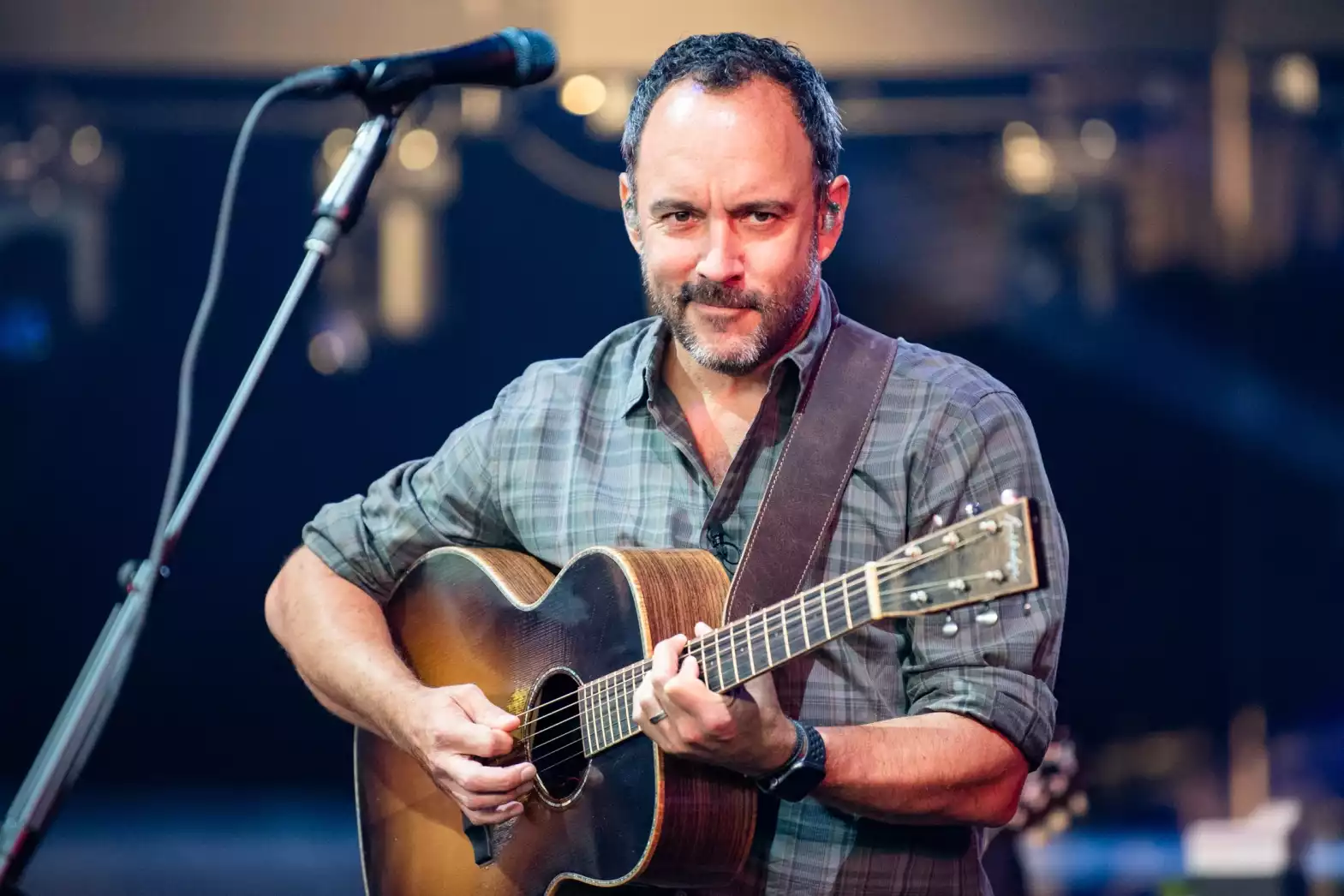 Dave Matthews Band performing live at Ruoff Music Center.