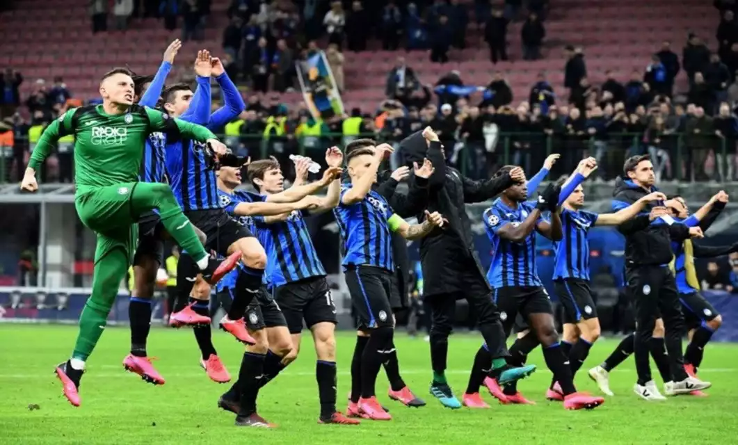 UEFA Champions League - Atalanta BC vs Celtic FC performing live at Gewiss Stadium.