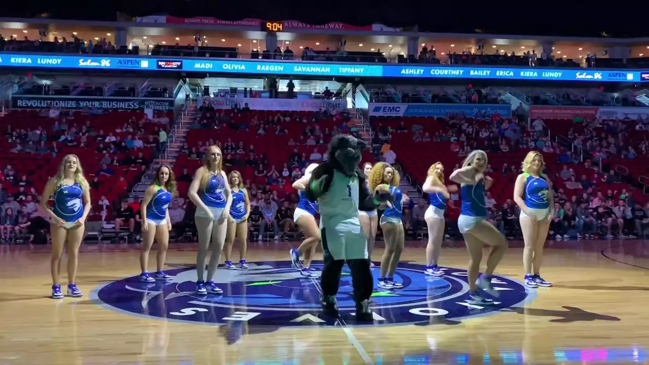 Oklahoma City Blue at Iowa Wolves performing live at Casey's Center.